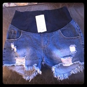Cotton/spandex yoga waist distressed denim short